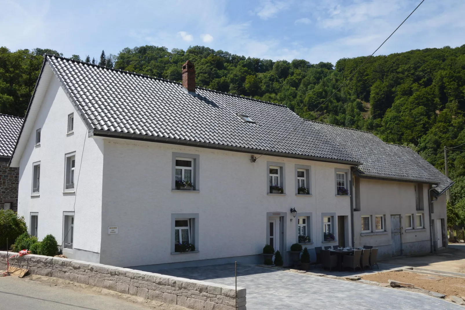 Souvenirs d'Ouren-Exterior summer