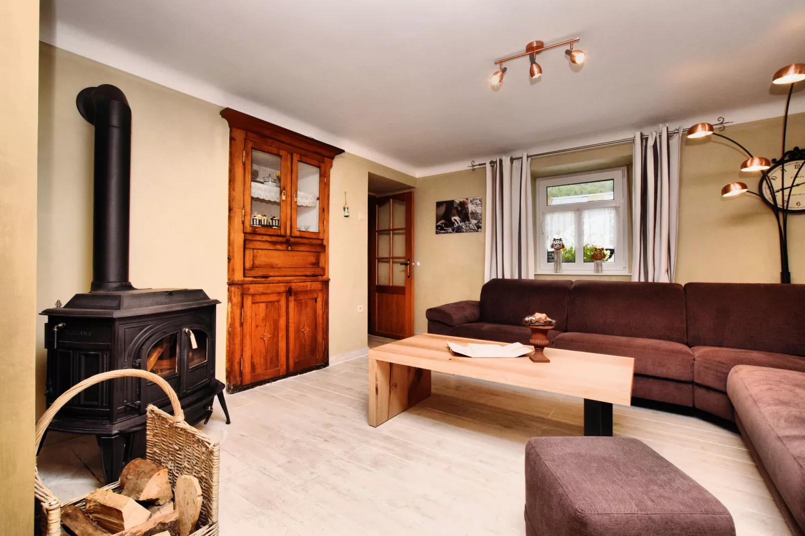 Souvenirs d'Ouren-Living room