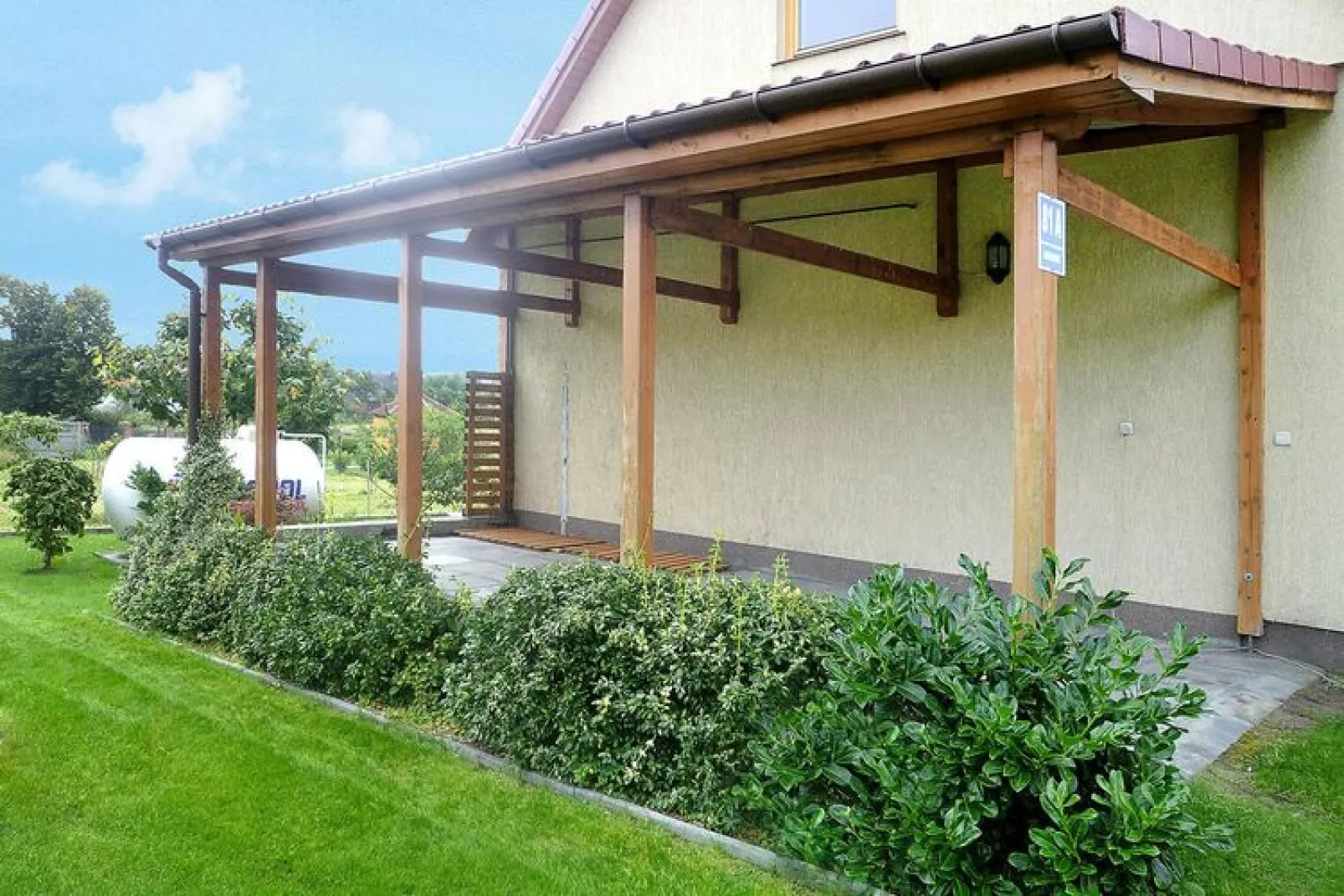 Holiday home Dargobadz-Exterior summer