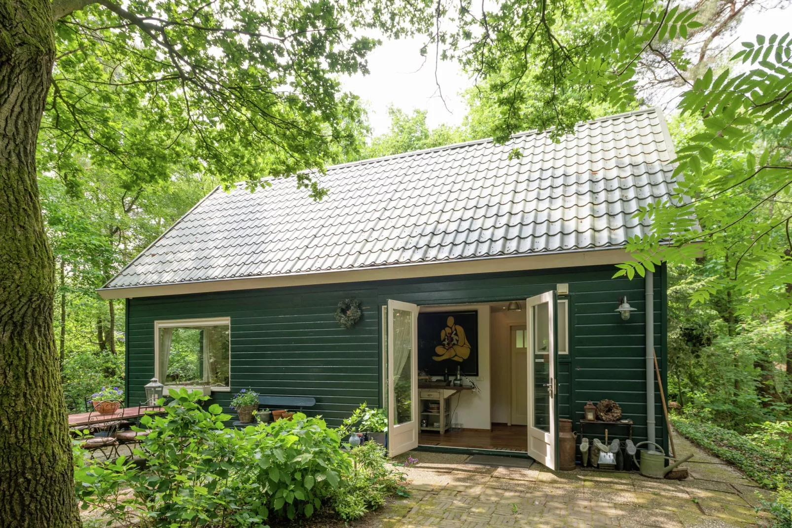 Boshuis-Exterior summer