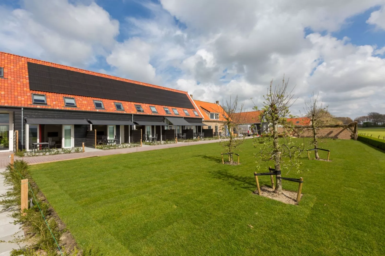 De Zeeuwse Schuur - comfort 4 personen 1 huisdier-Gärten Sommer