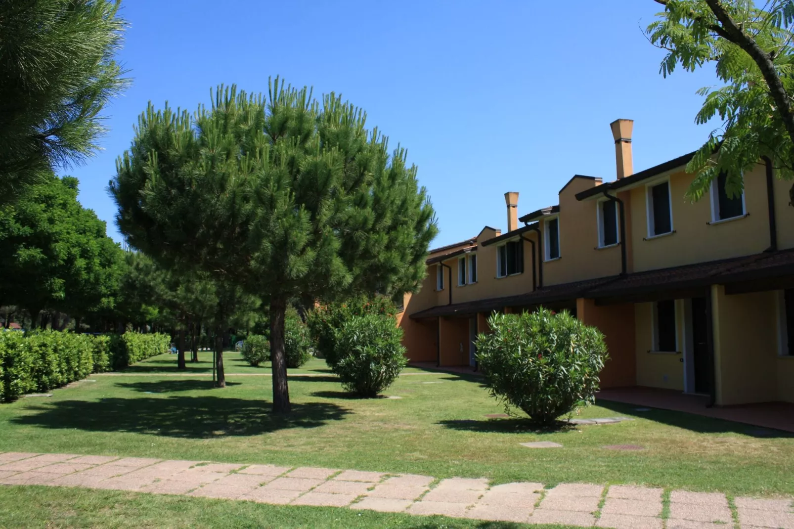 Village Albarella Trilo S3-Außenbereich Sommer