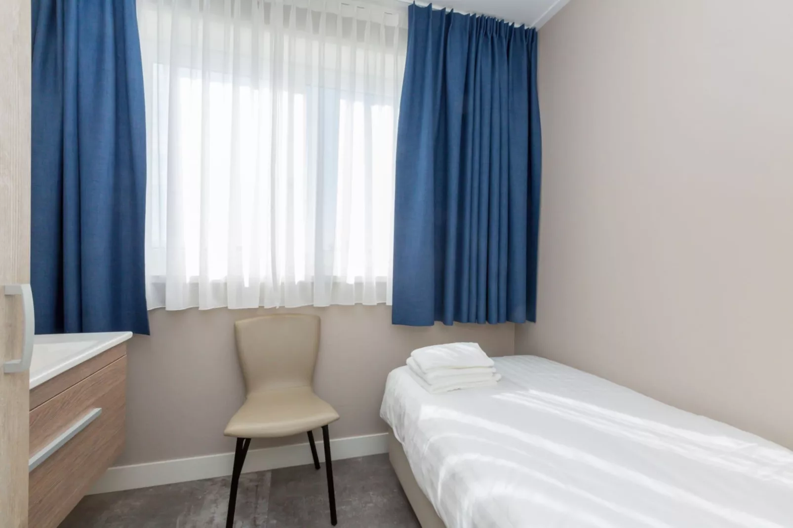 De Zeeuwse Schuur - comfort 3 personen huisdier-Schlafzimmer