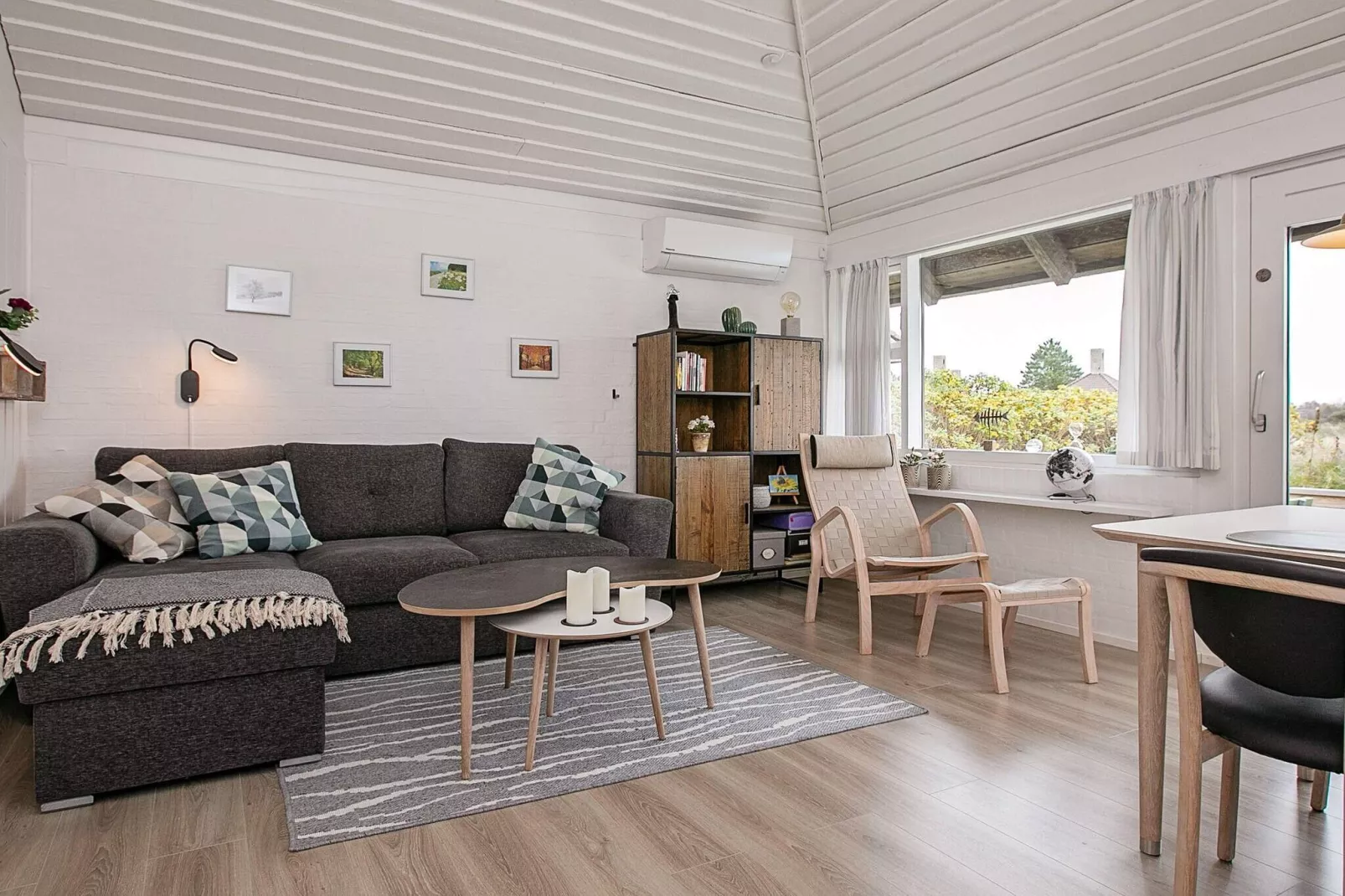 2 room,Premium - Innenbereich