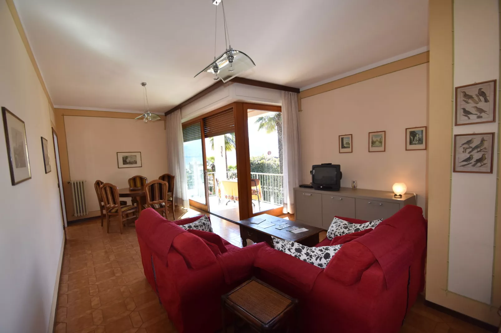 Cannero Casa Iva-Wohnzimmer
