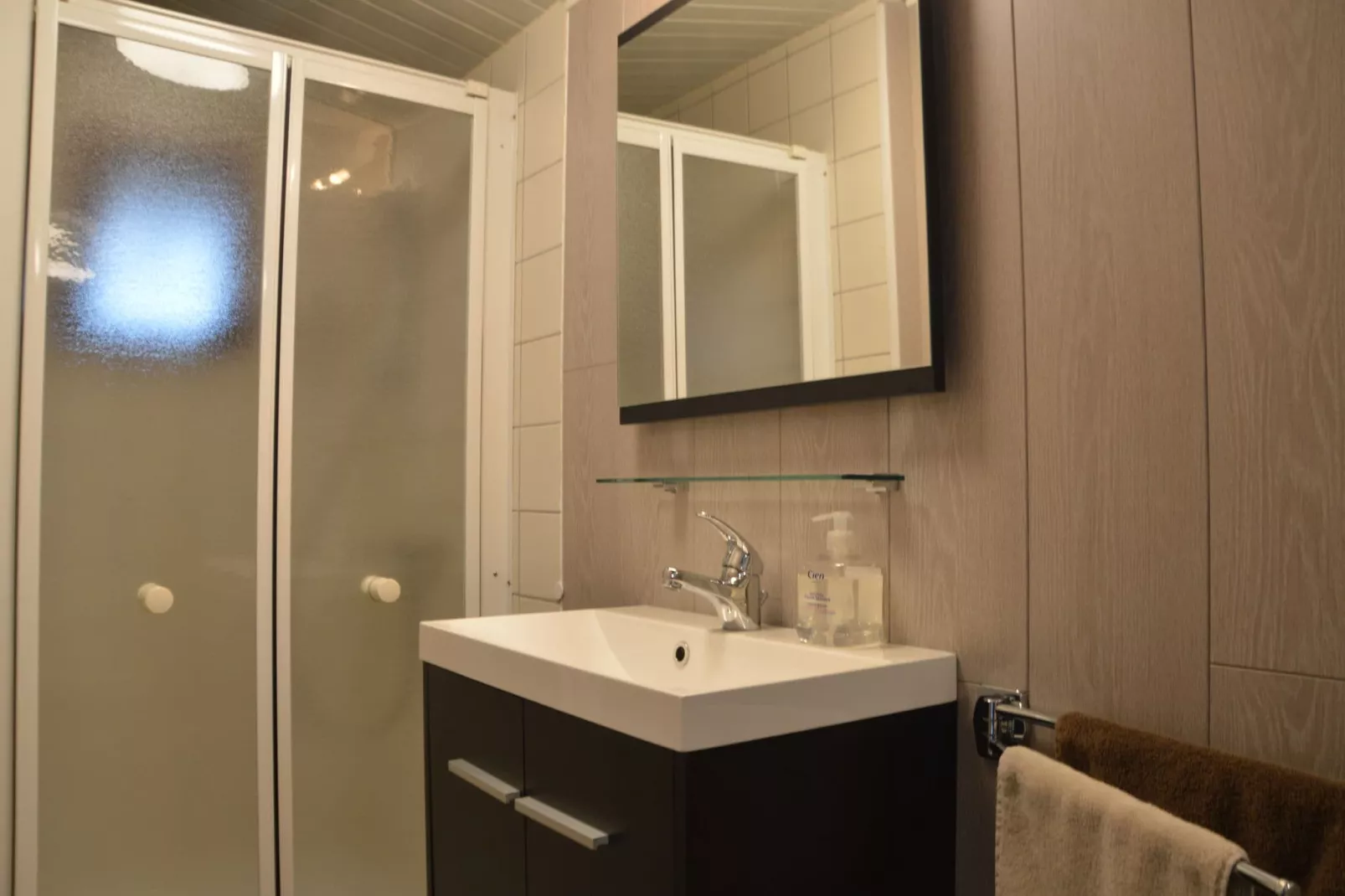 Vijverzicht-Bathroom