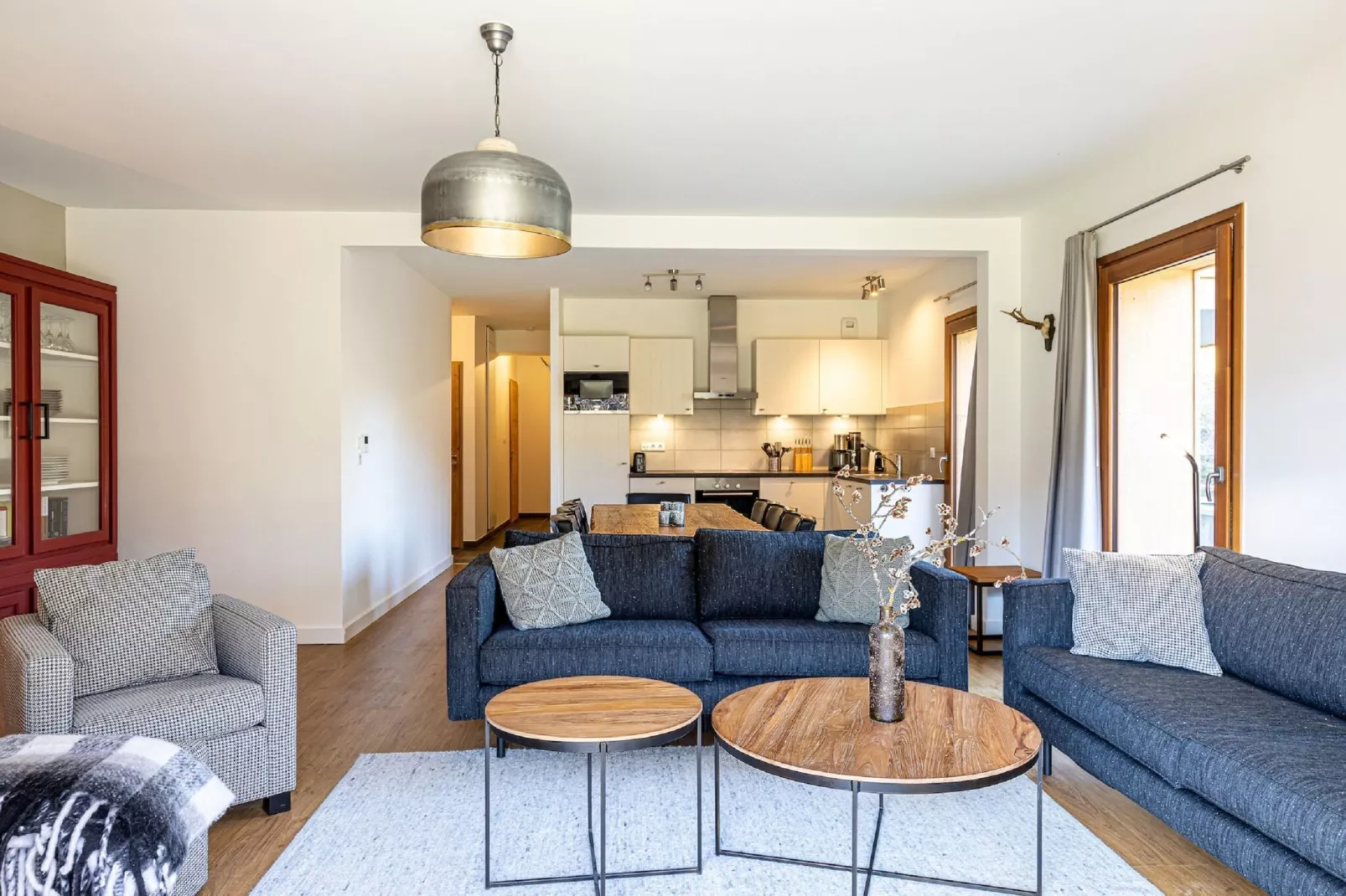 App. 8p.-Wohnzimmer