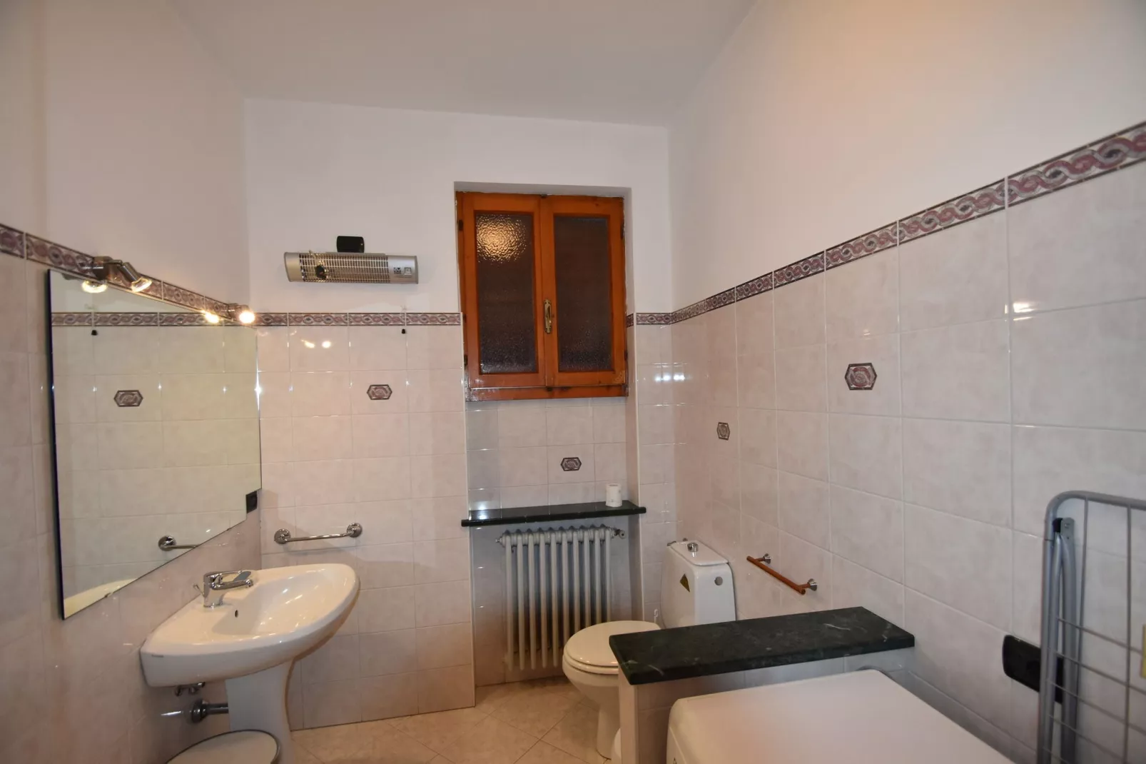 Cannero Casa Iva-Badezimmer