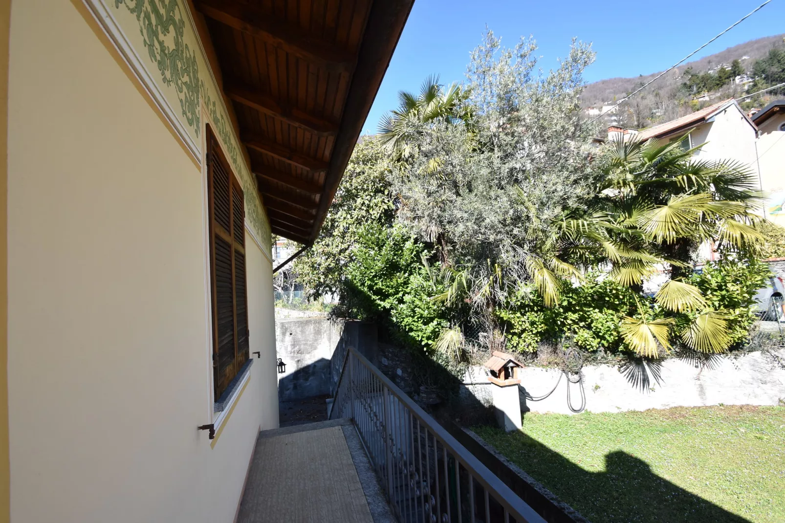 Cannero Casa Iva-Gärten Sommer