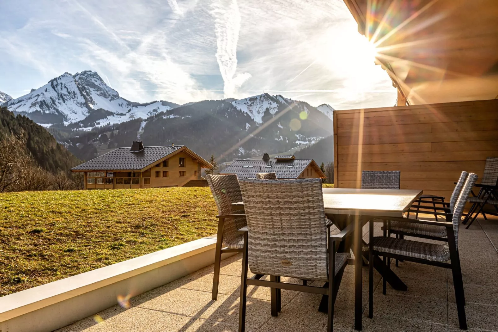 App. 8p.-Terrassenbalkon