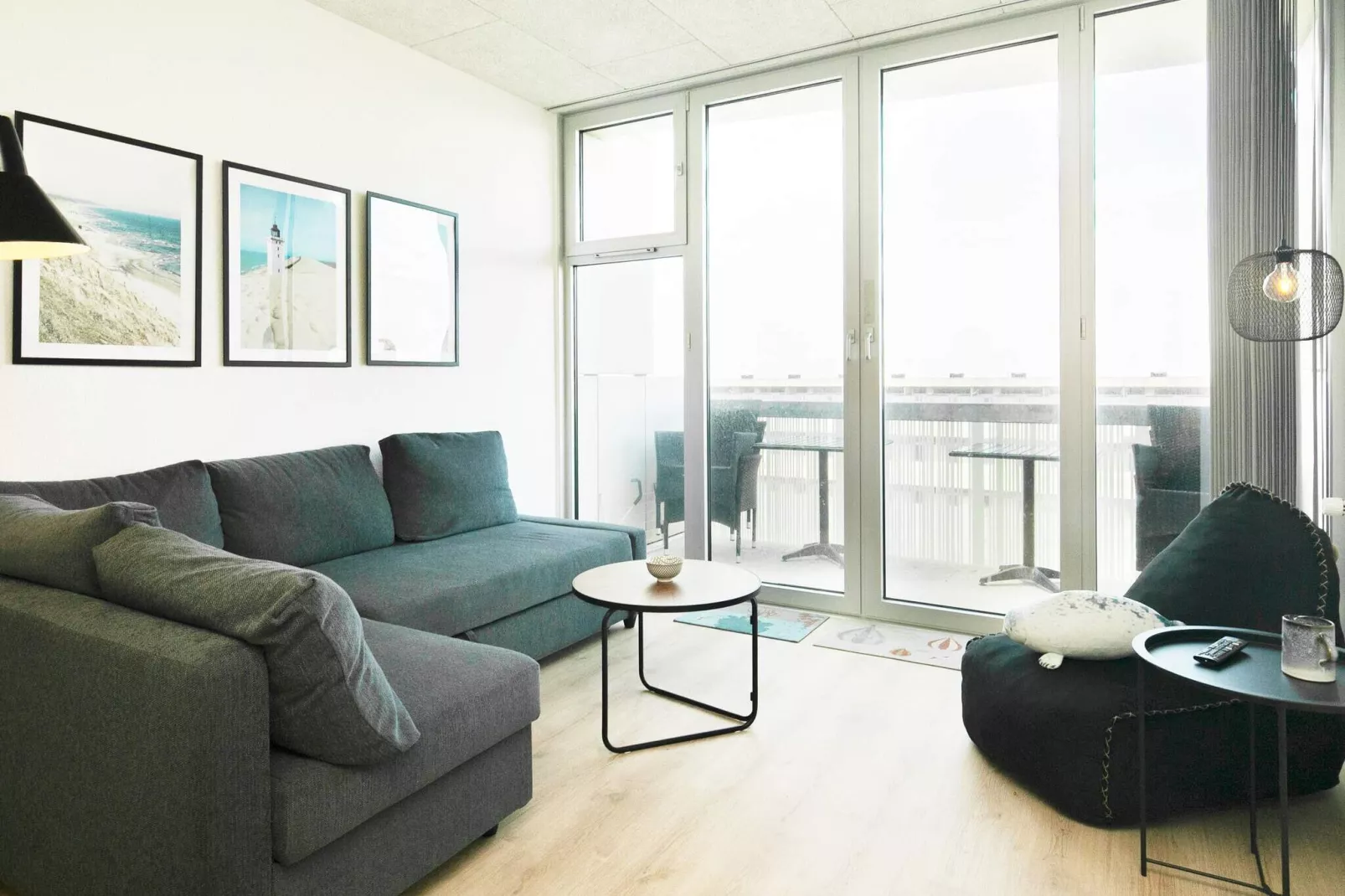 2 room,w/partially seaview,renovated-Indoor