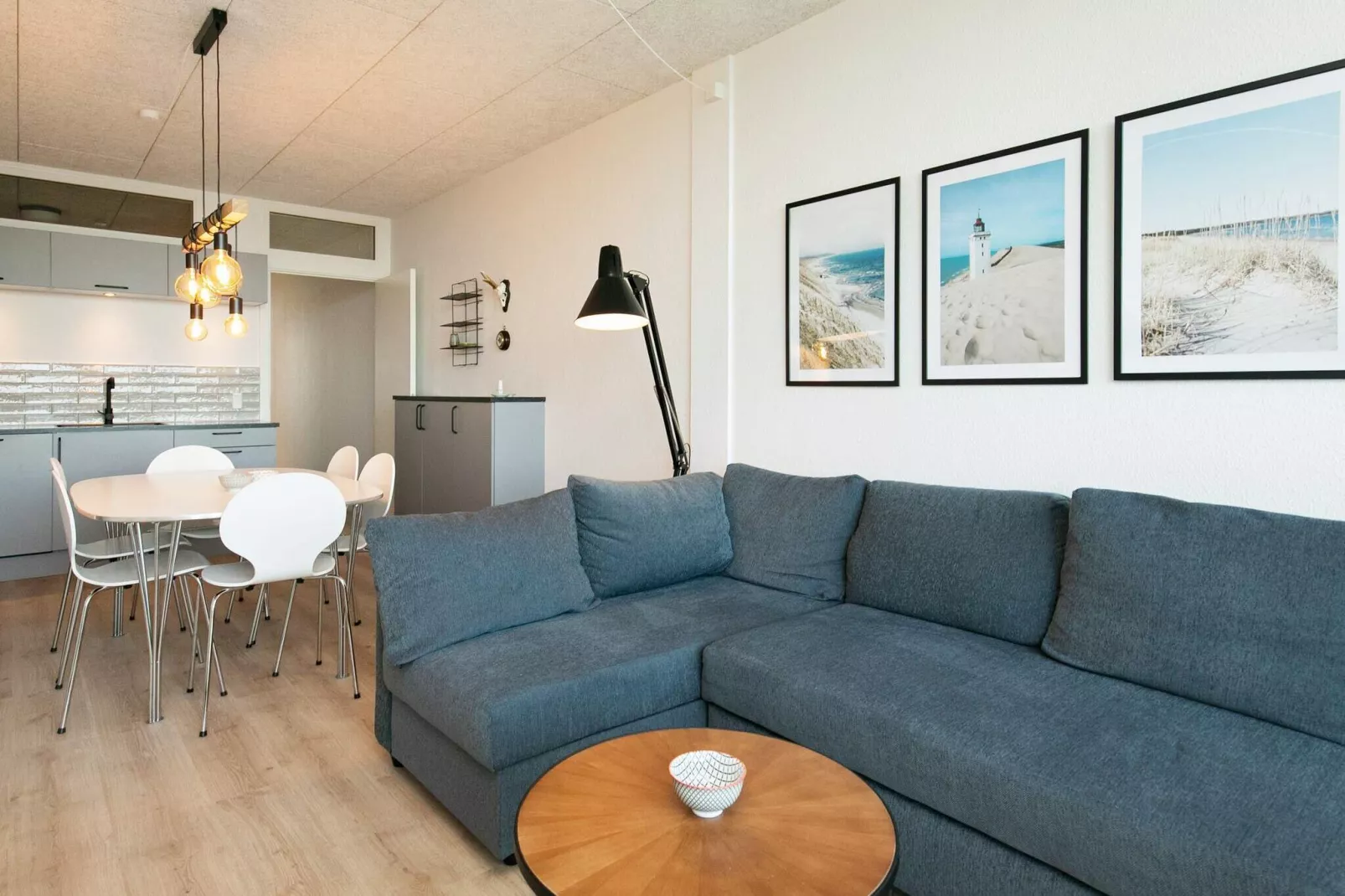2 room,w/partially seaview,renovated-Indoor
