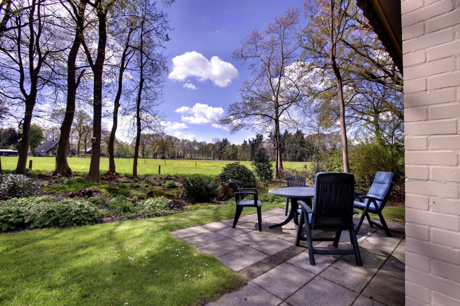 Buitenplaats Gerner 2-Gardens summer
