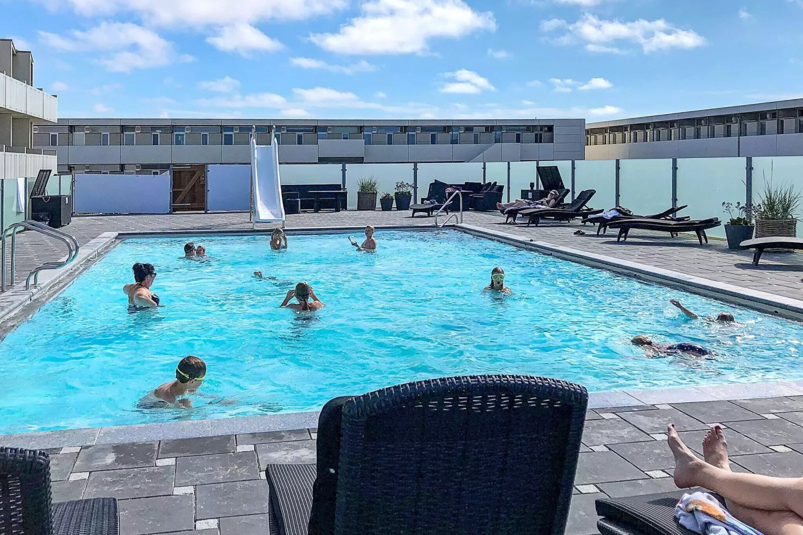 2 room,w/partially seaview,renovated-Pool