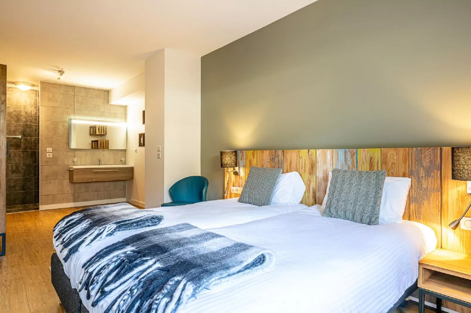 App. 8p. jacuzzi-Schlafzimmer