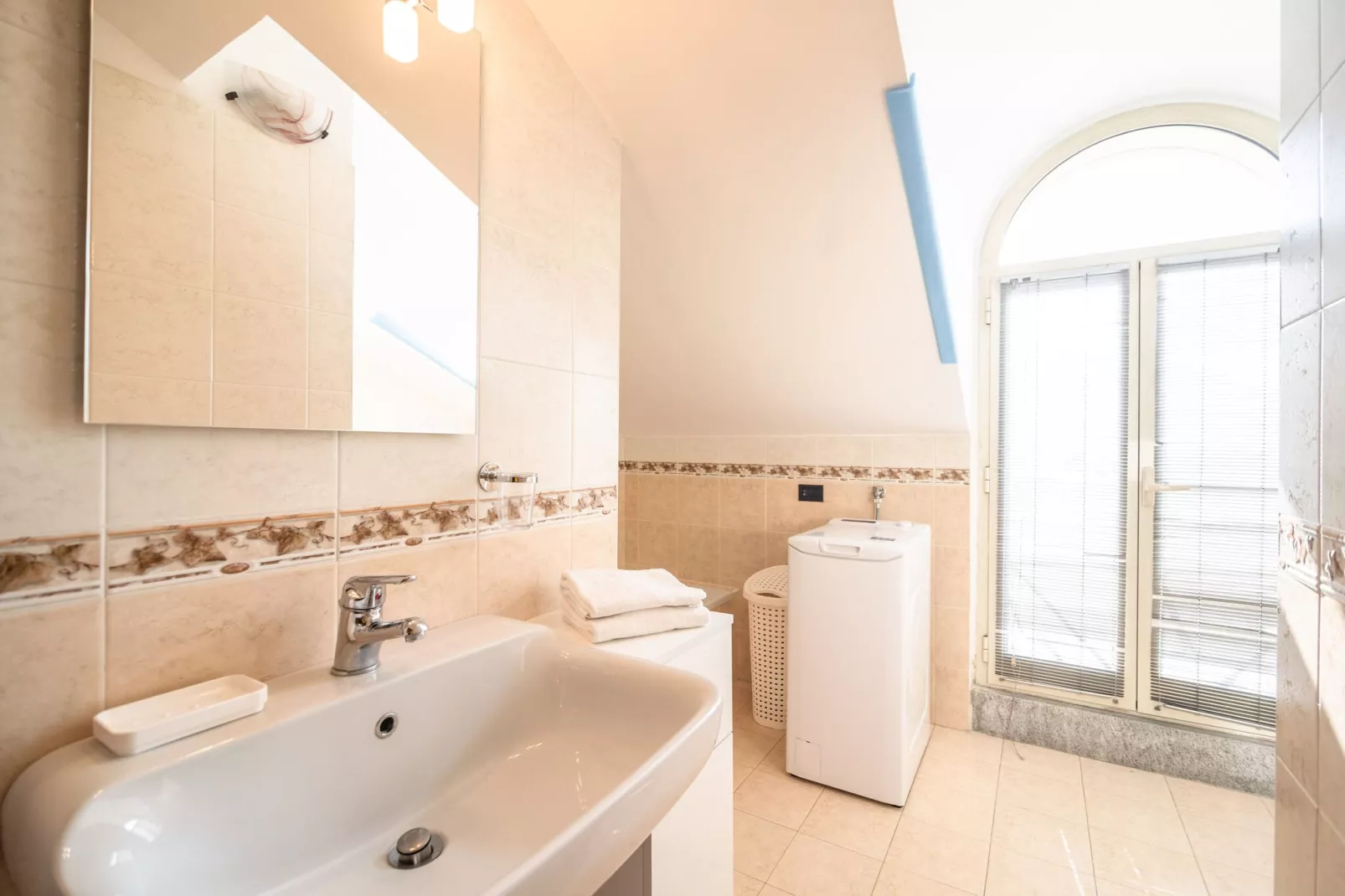 Casa Pedroni 2 Interno 5-Bathroom
