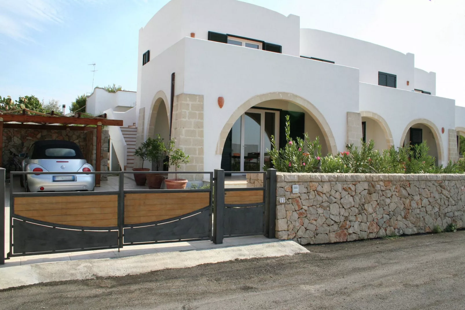 Quattro Colonne Uno con Piscina-Exterior summer