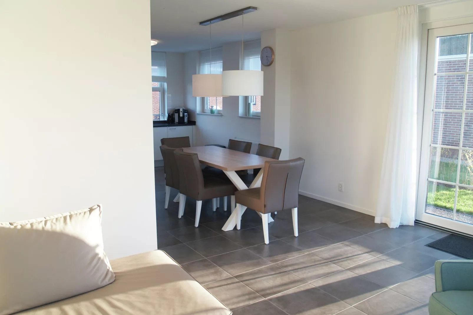 Resort Poort van Amsterdam 15-Living room