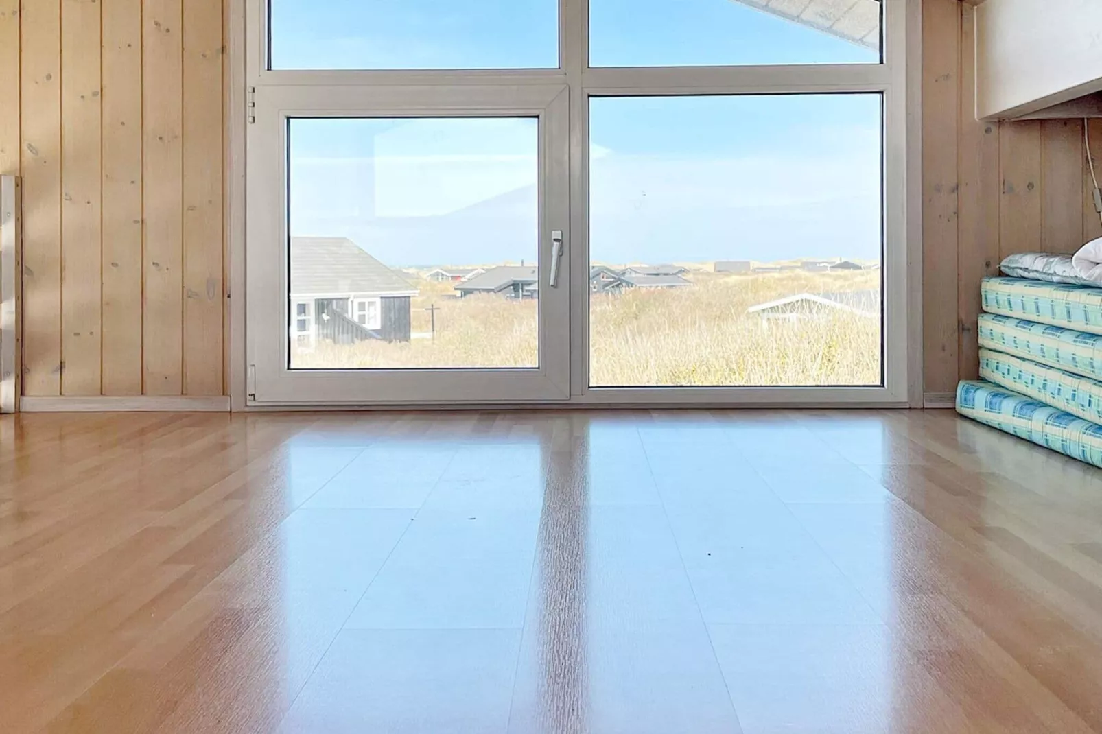 Luxury Retreat with Sea View-Indoor