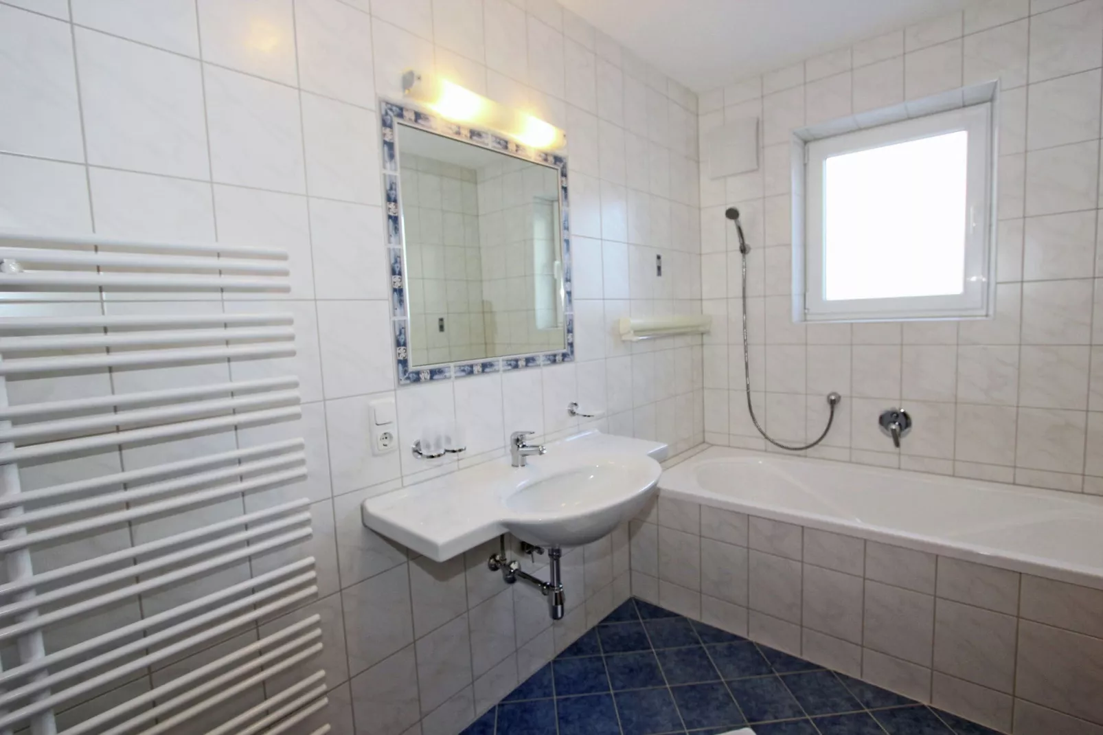 Apartment Sandra-Bathroom