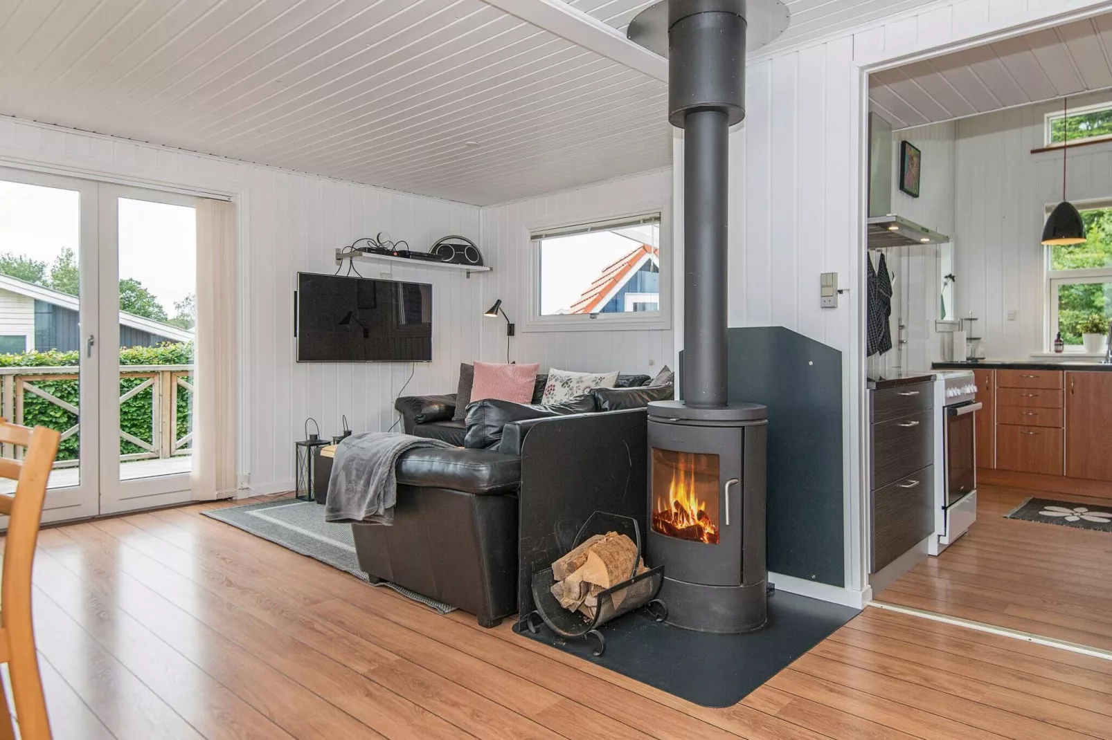 6 person holiday home in Juelsminde-Indoor