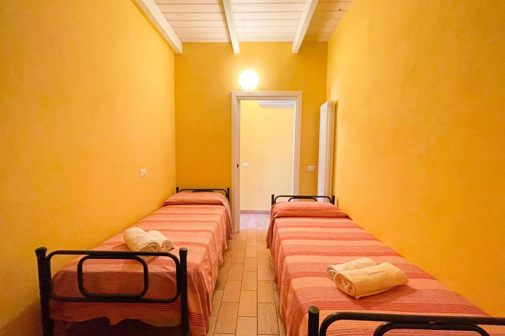 Bach-Bedroom