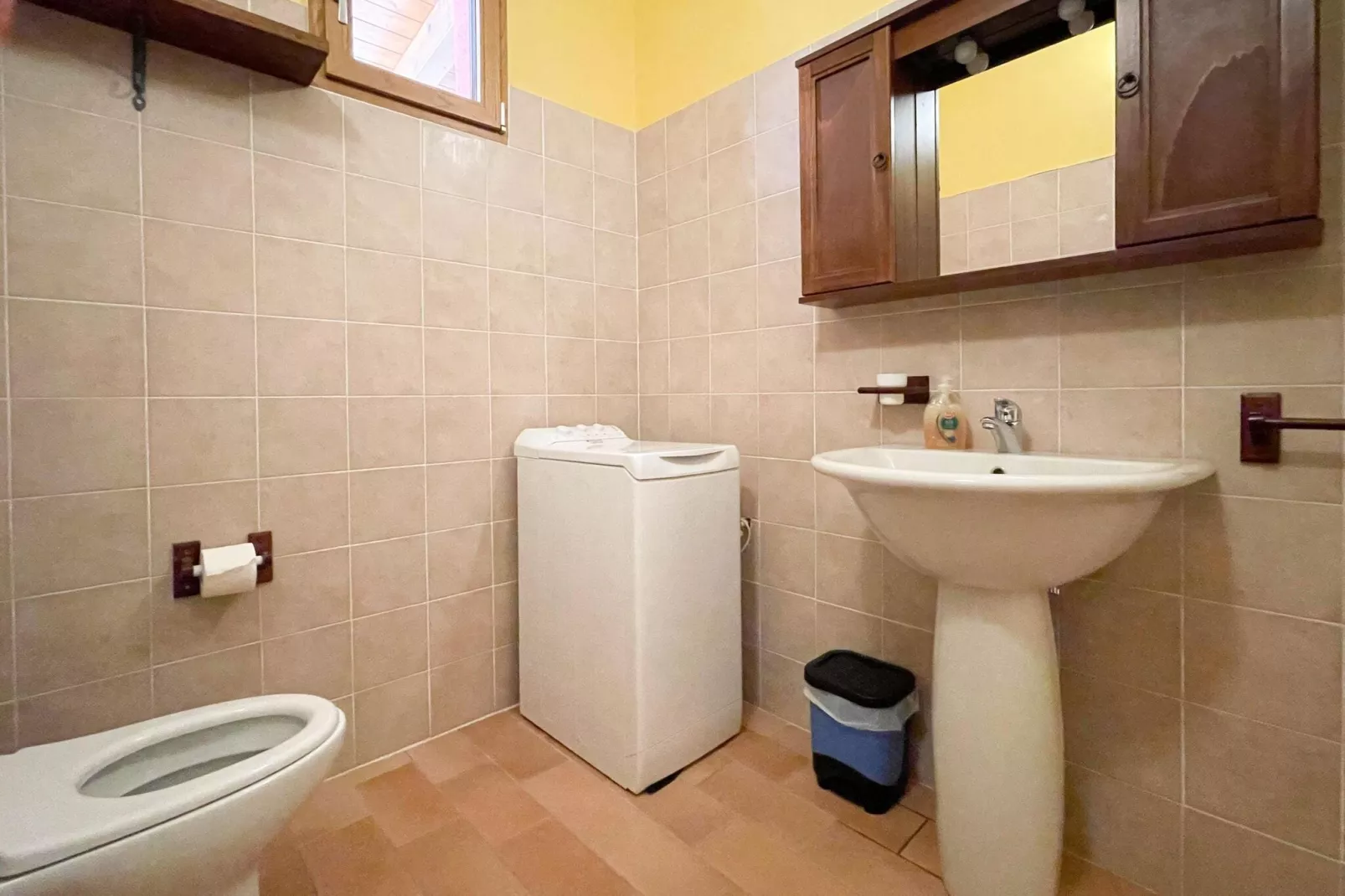 Bach-Bathroom