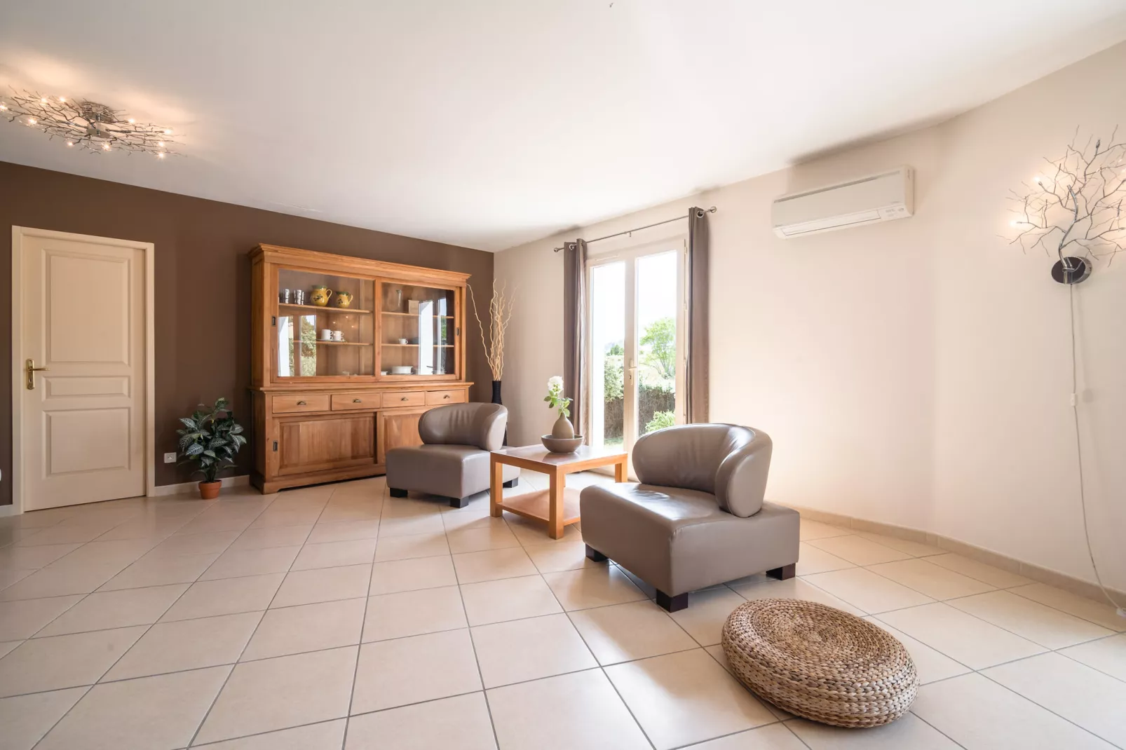 Villa l'Olivier-Living room