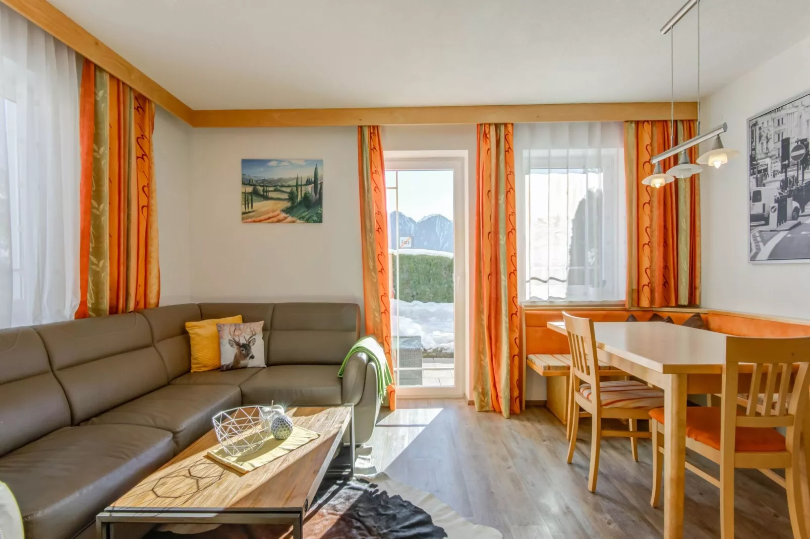 Appartment groß-Living room
