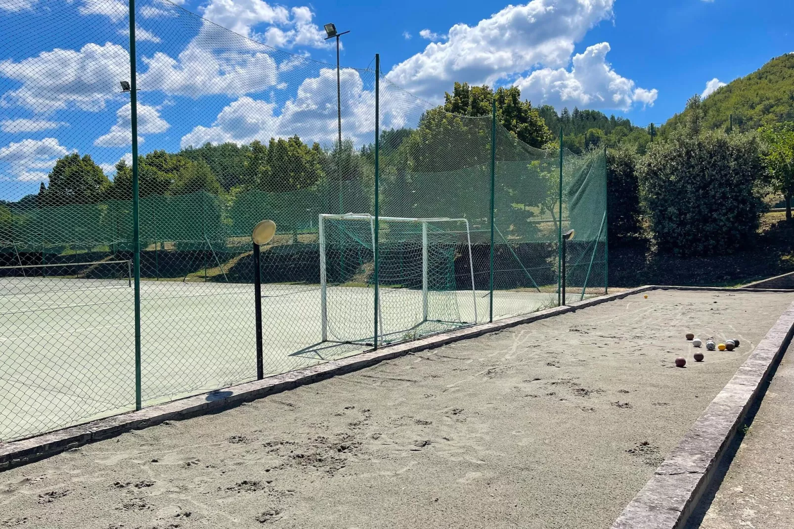 Bach-Park facilities