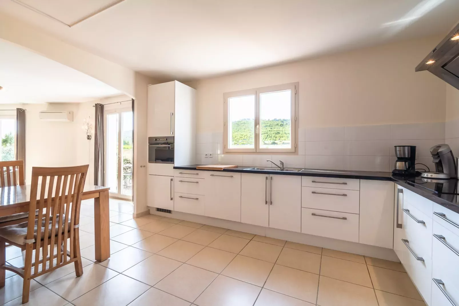 Villa l'Olivier-Kitchen