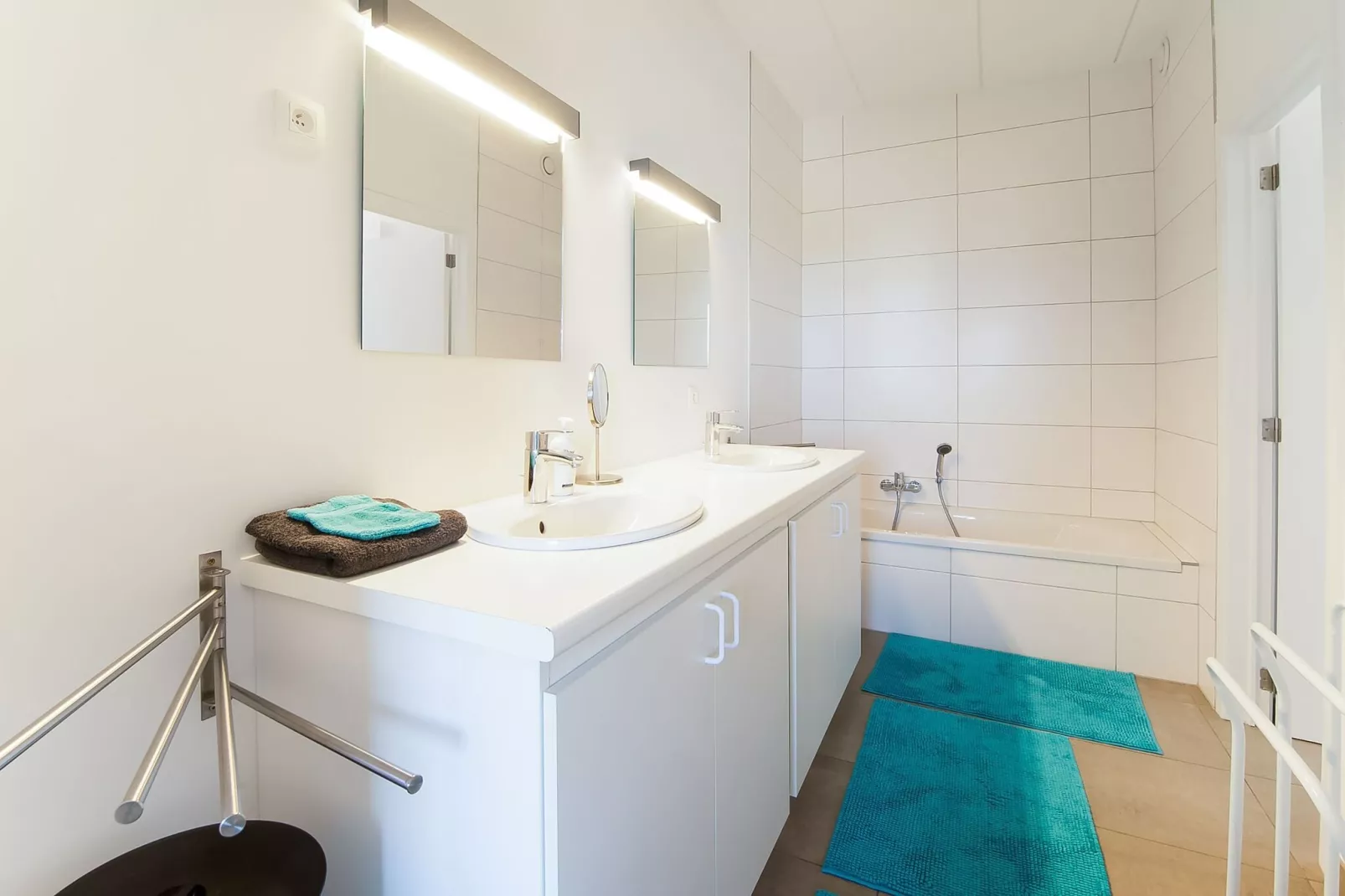 Alatienne-Bathroom
