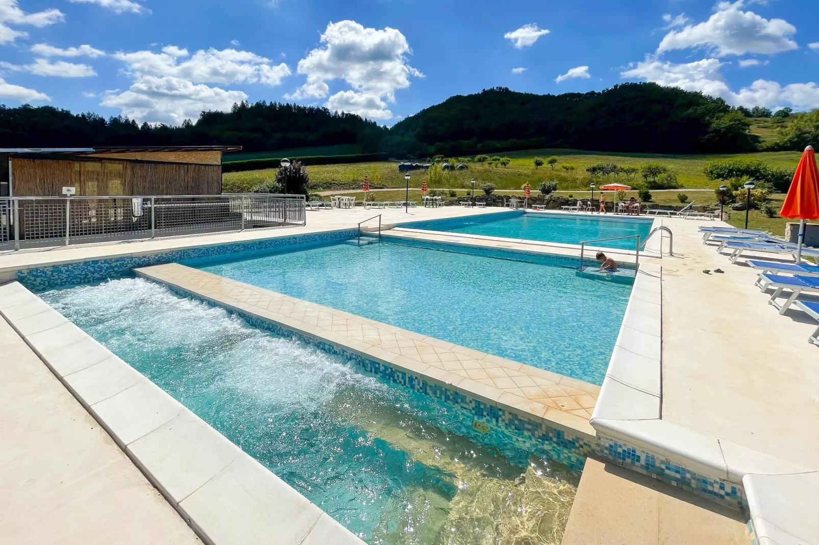 Bach-Pool