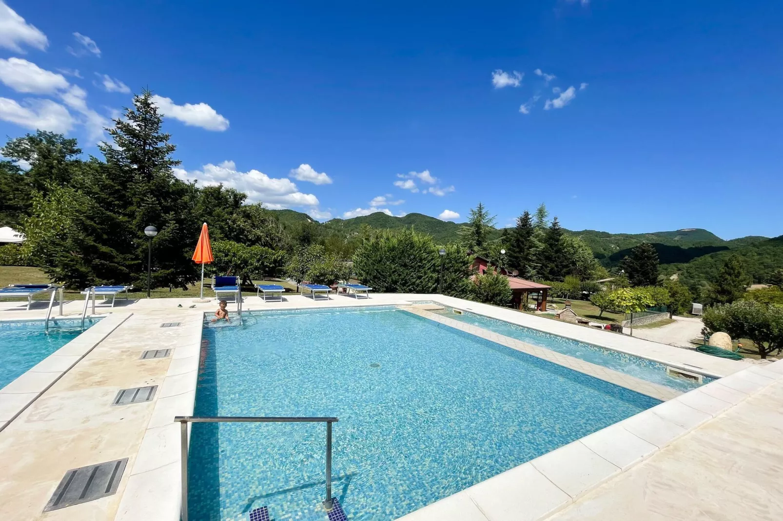 Bach-Pool