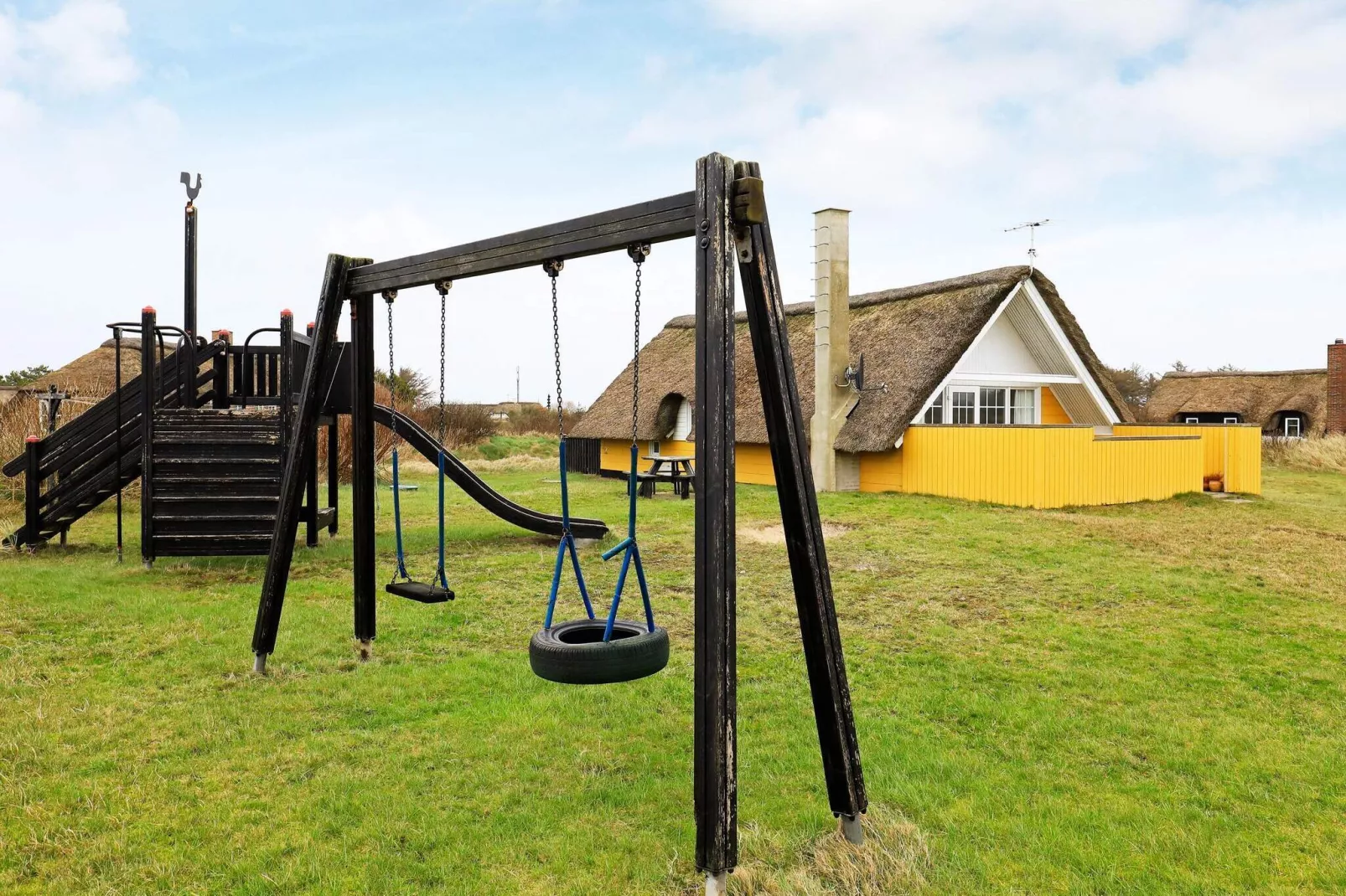 6 person holiday home in Ringkøbing-By Traum