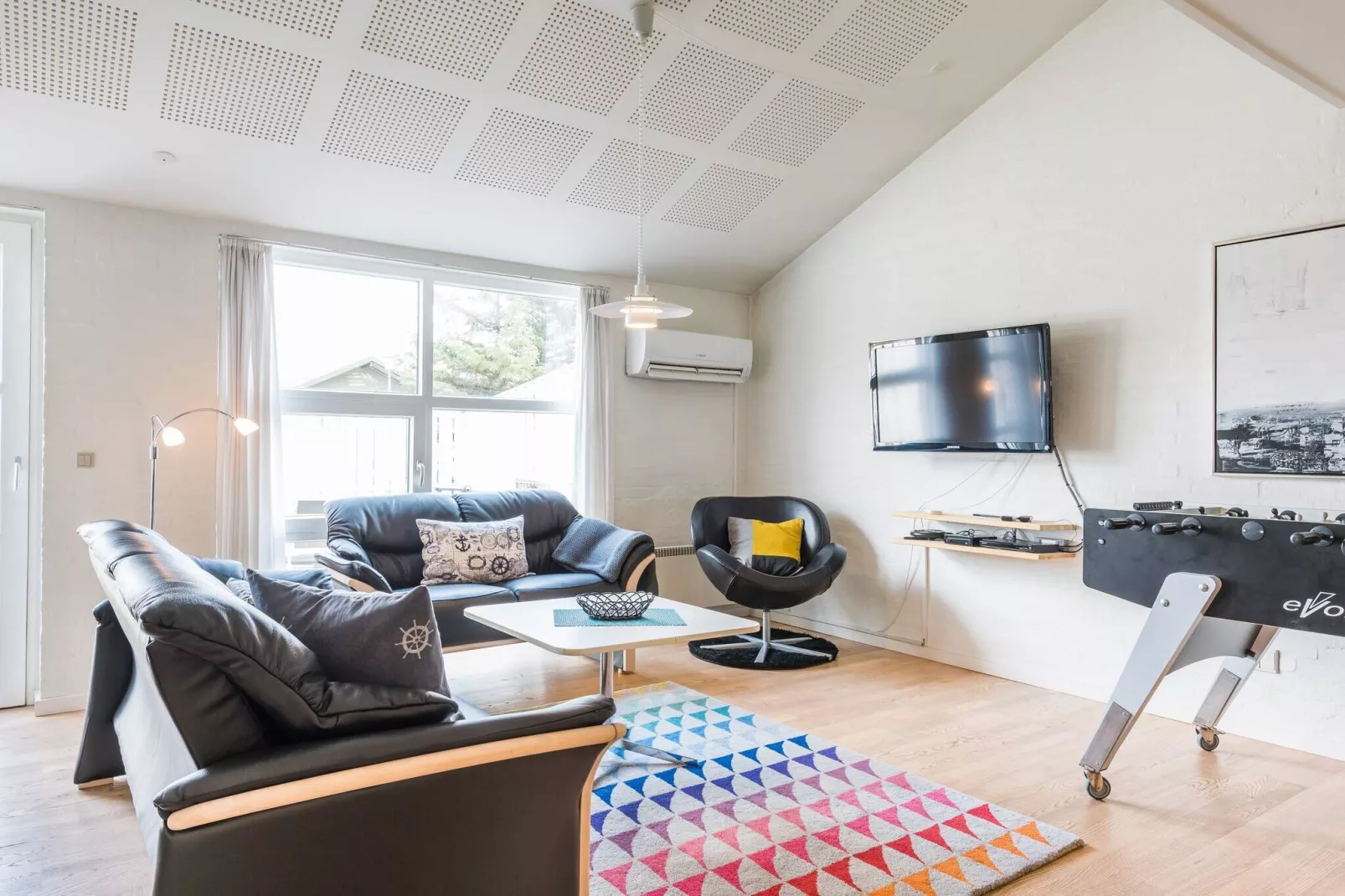 Modern Beach Retreat in Blavand-By Traum-Indoor