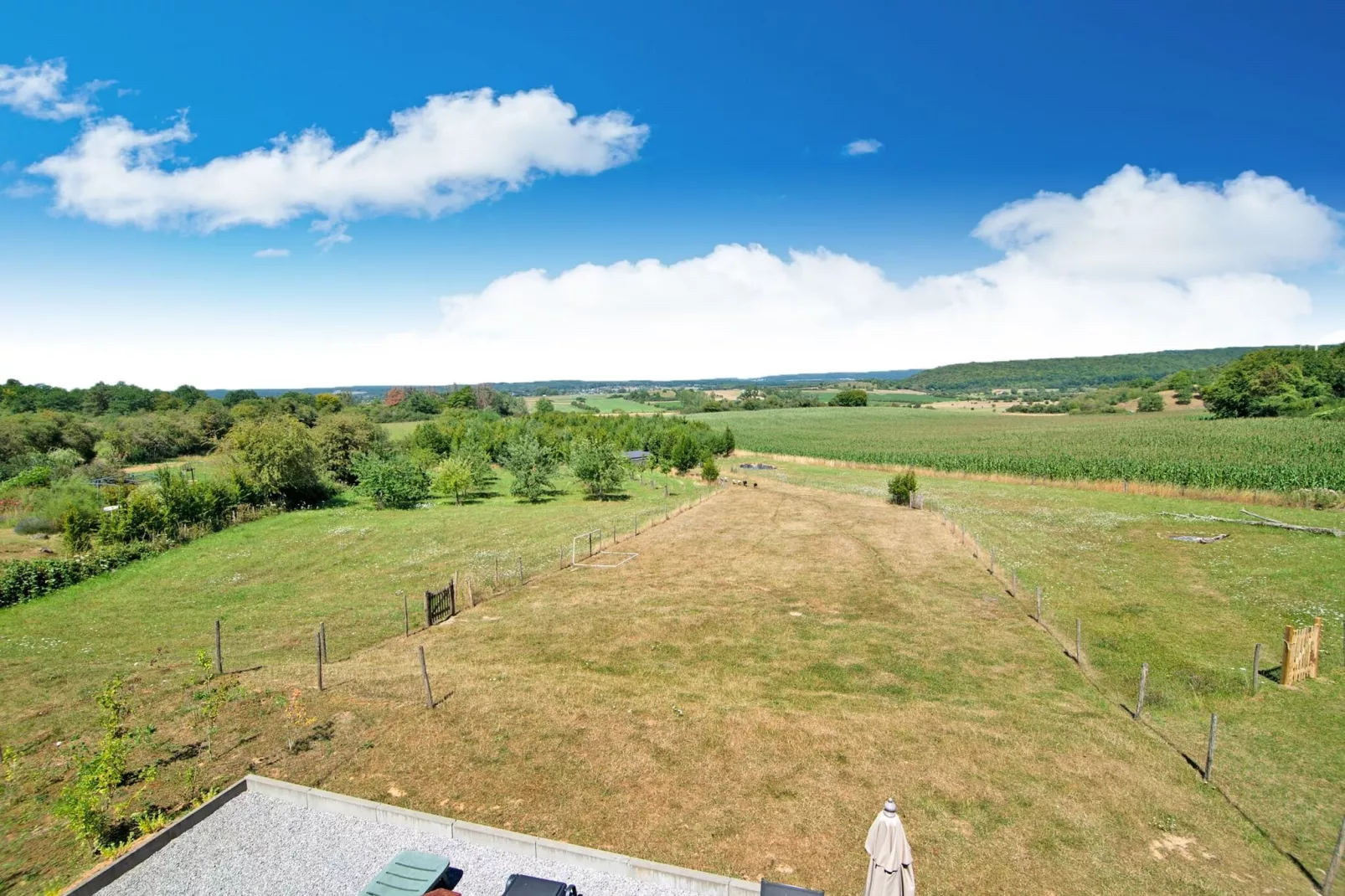 Alatienne-View summer