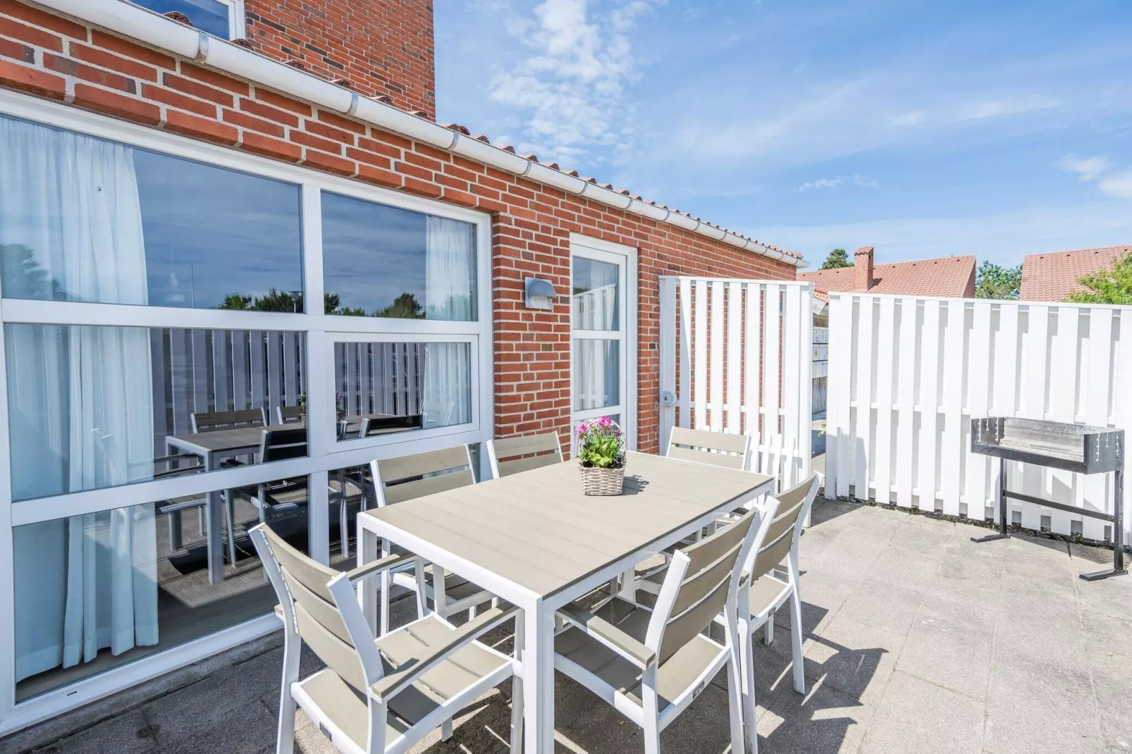 Modern Beach Retreat in Blavand-By Traum-Untagged