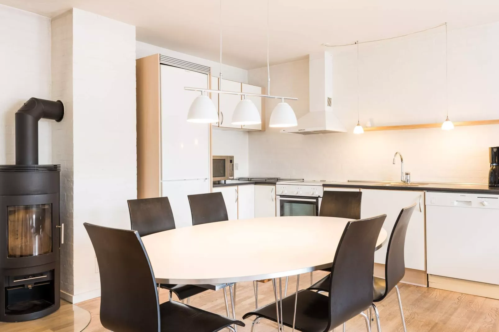Modern Beach Retreat in Blavand-By Traum-Indoor