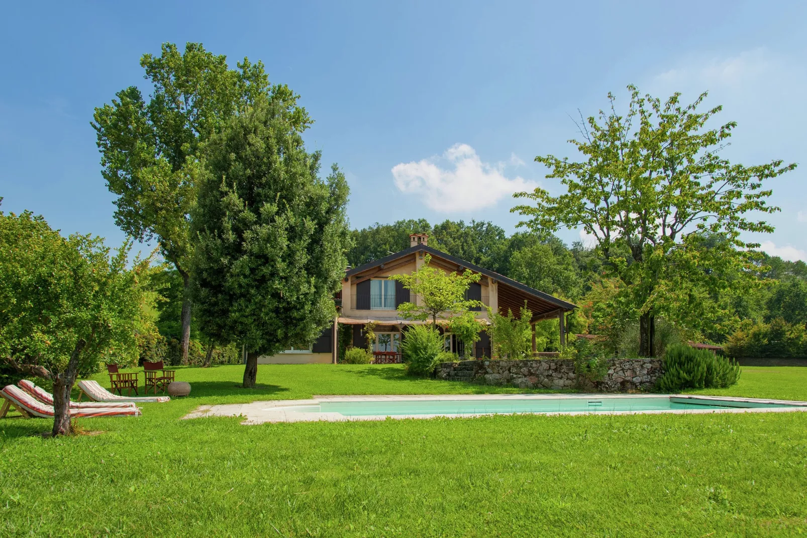 Villa Carpaneto-Exterior summer