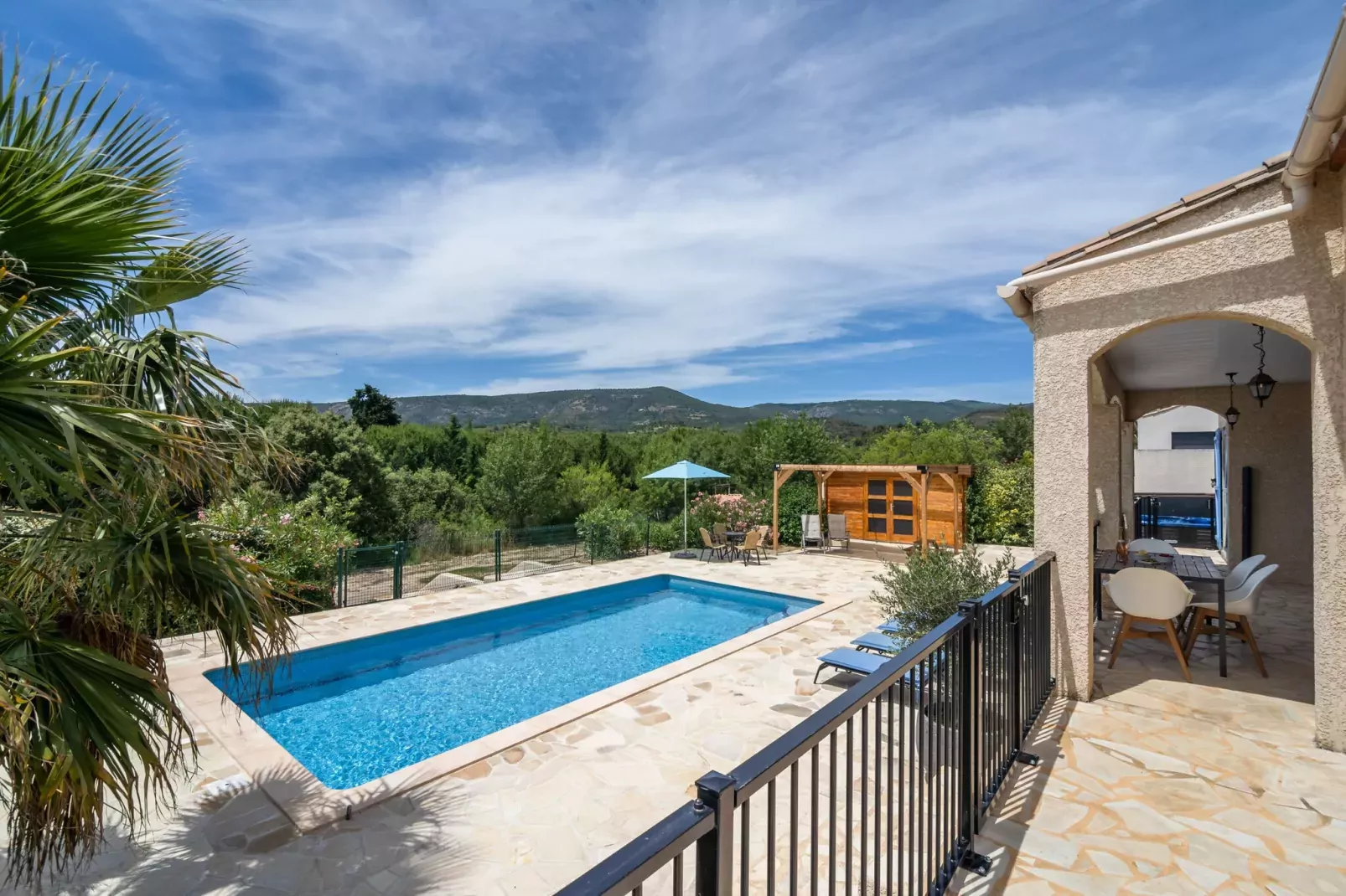 La Capitelle-Pool