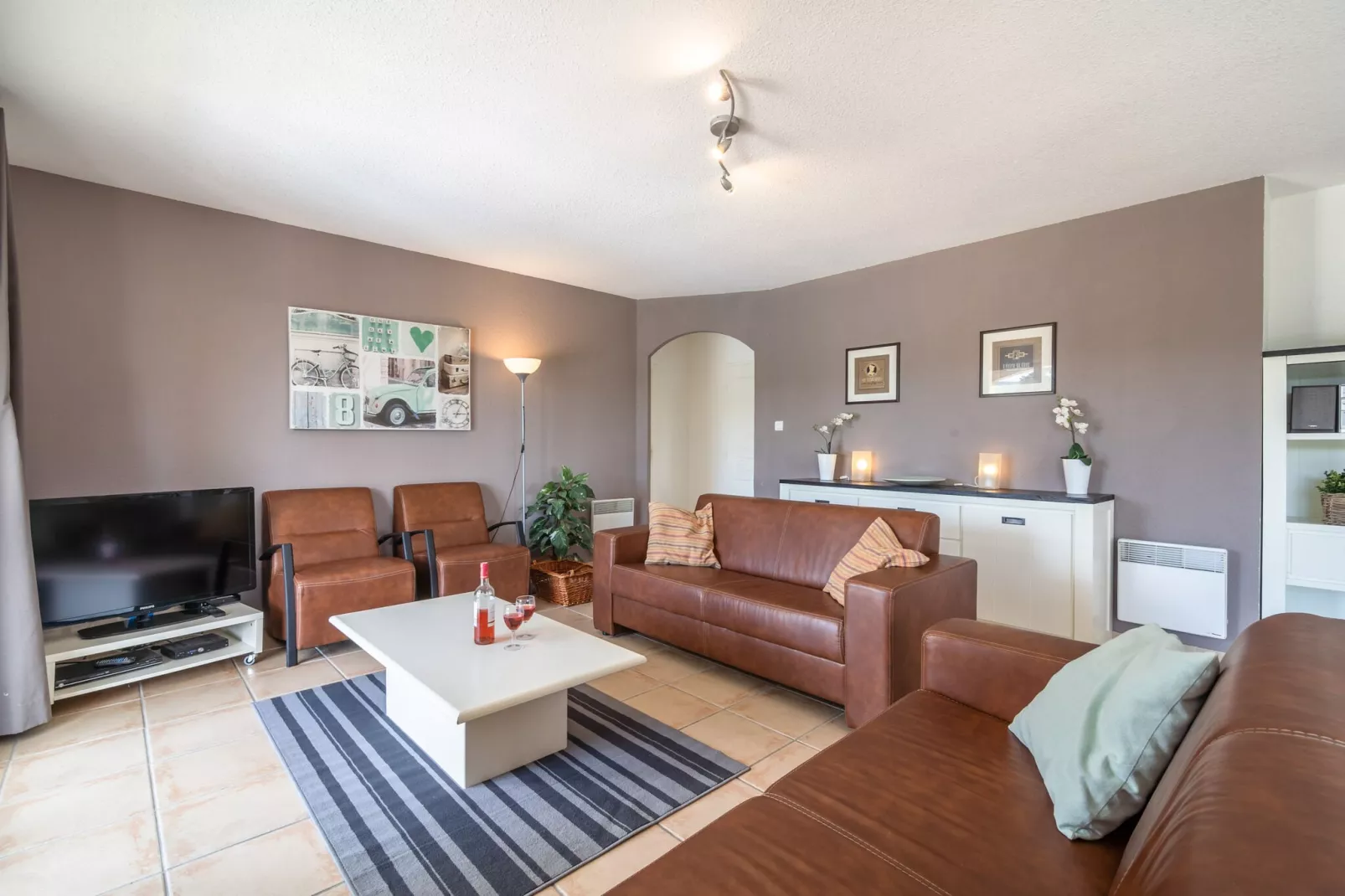La Capitelle-Living room