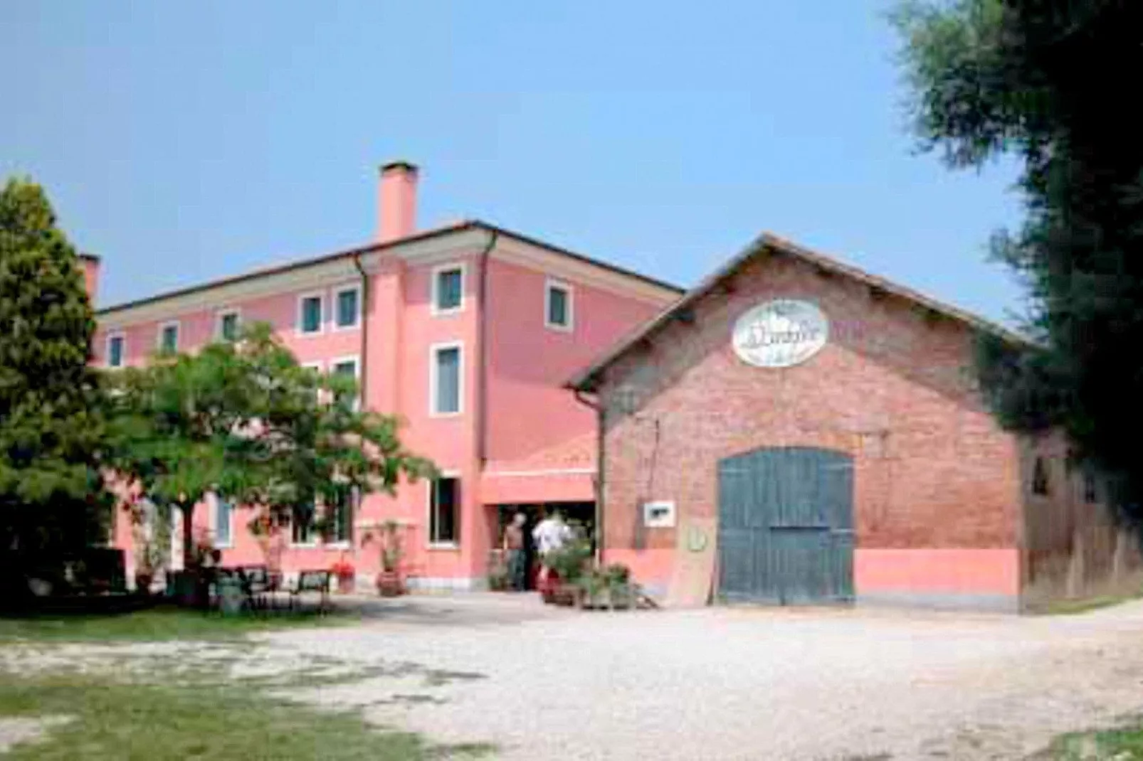 Villa Romana Due-Gardens summer