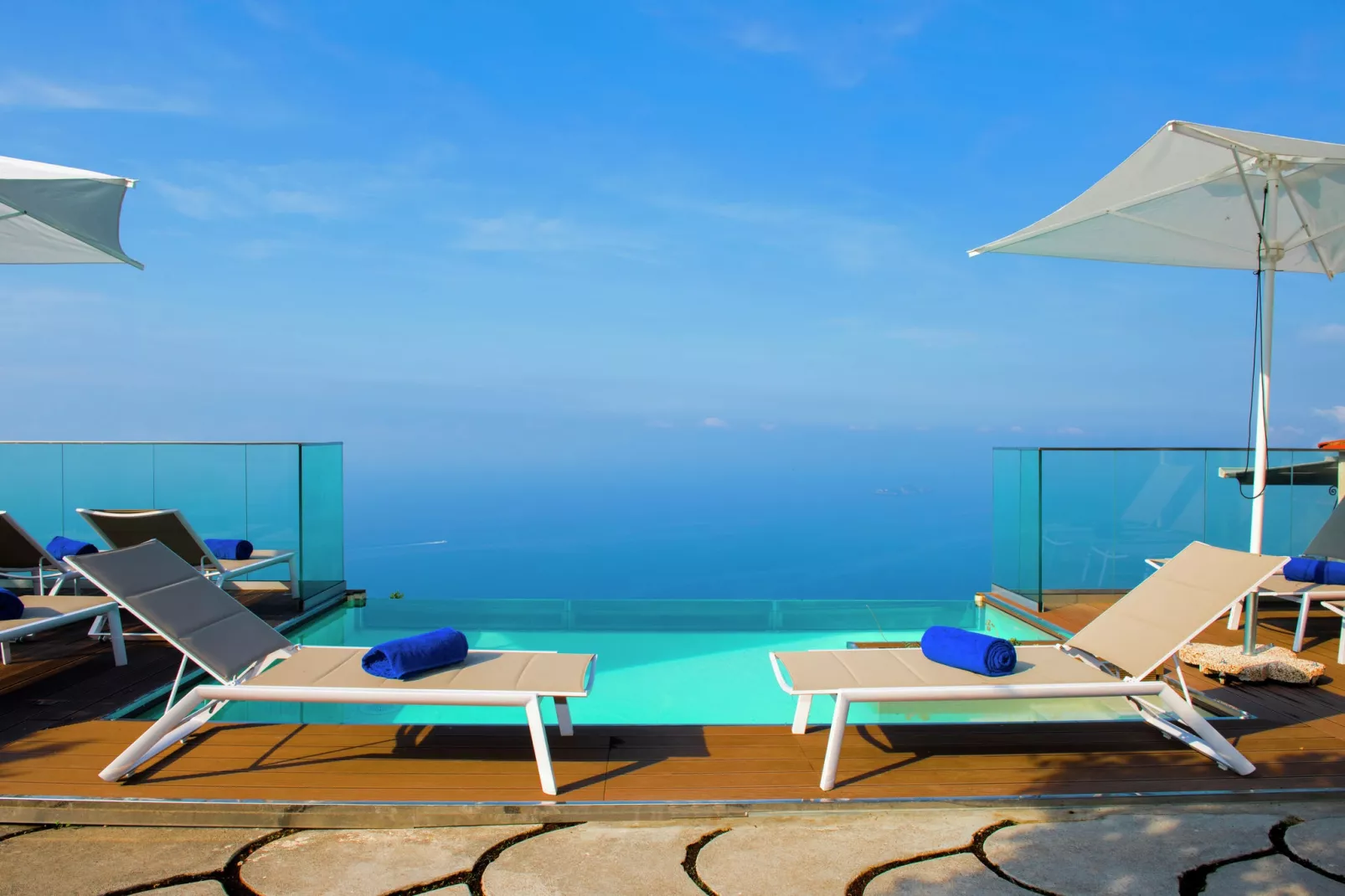 Villa Sky meets Sea-Pool