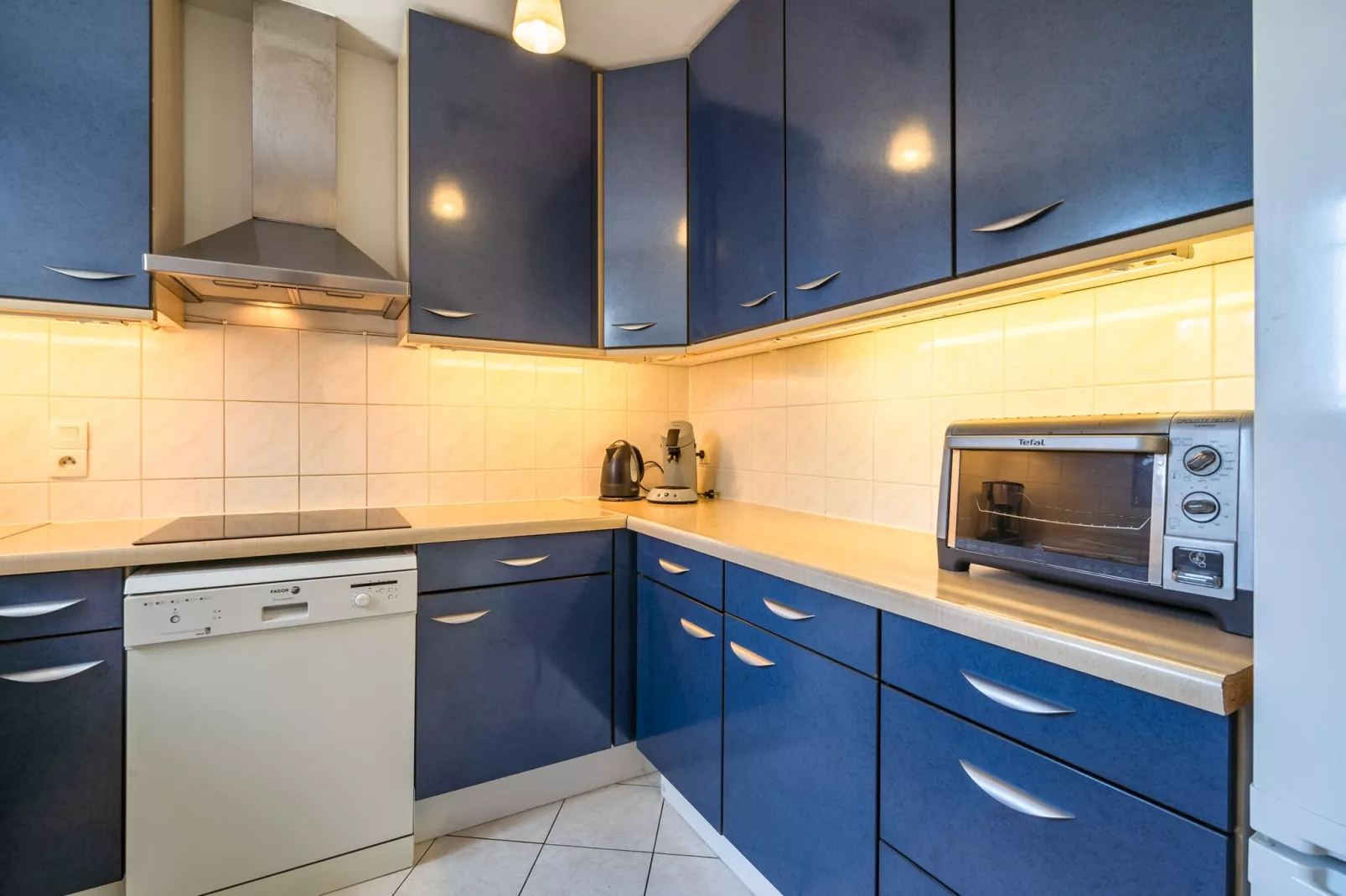 La Cave-Kitchen