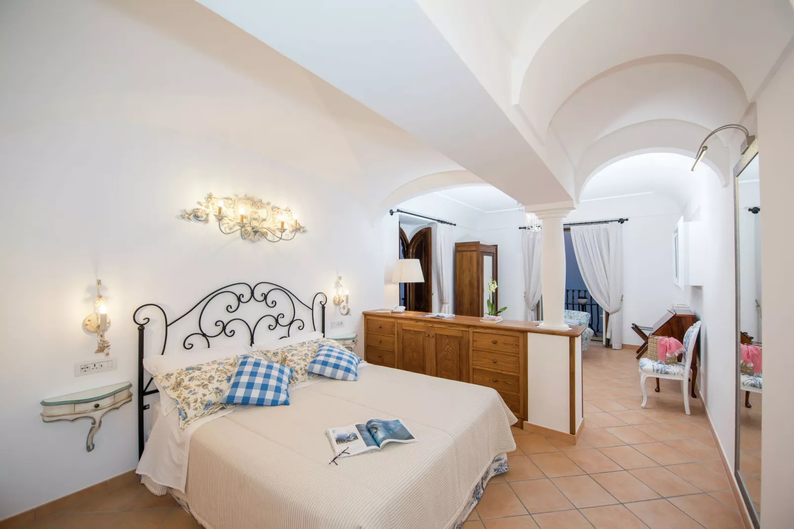 Villa Sky meets Sea-Bedroom