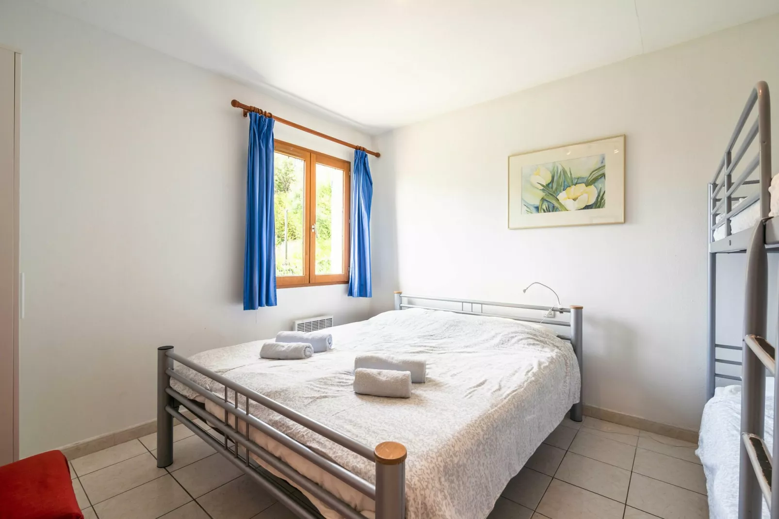 La Cave-Bedroom