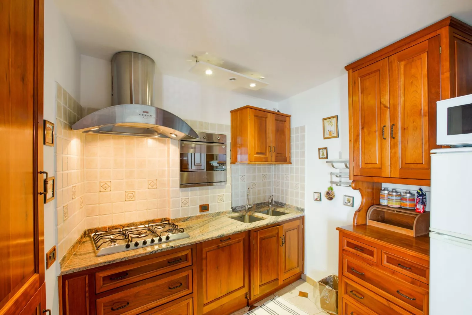 Arienzo-Kitchen