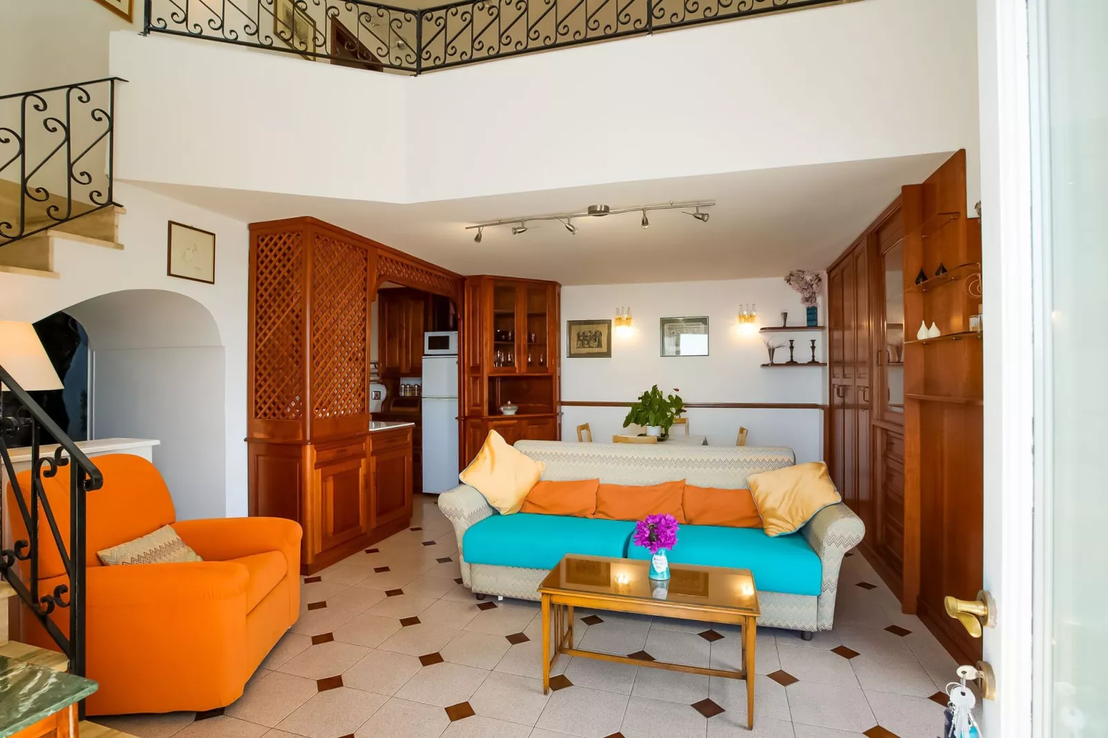 Arienzo-Living room