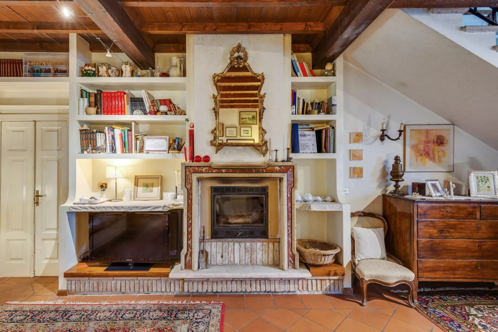 Casa Vacanze situata tra Mantova Verona e il Lago di Garda - Il Trigolo-Wohnzimmer